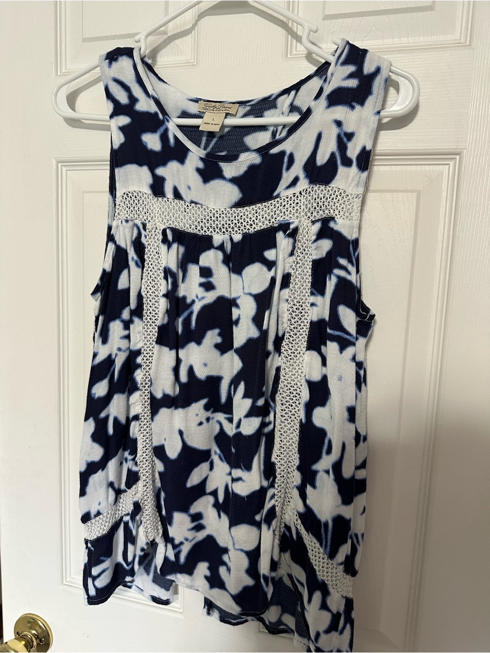 Lucky Brand Navy and White Floral Scoop Neck Tank